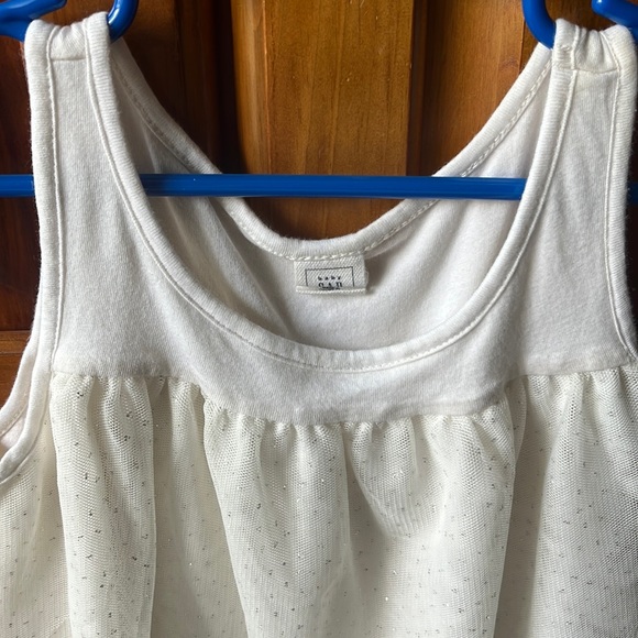 GAP - Picture 2 of 11